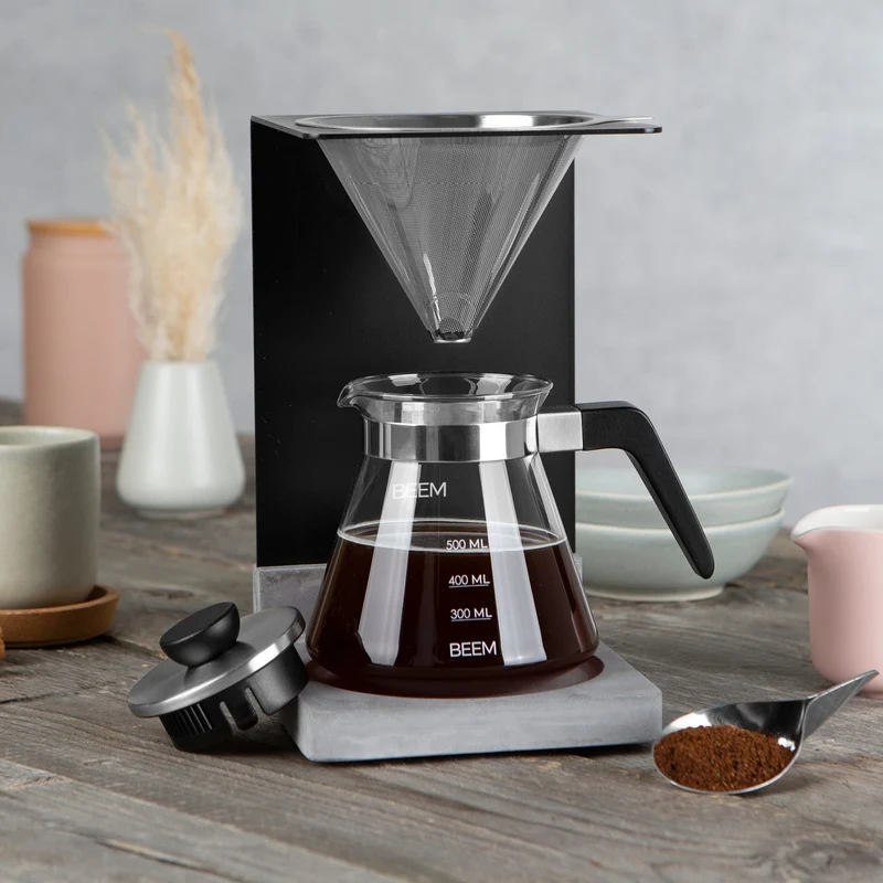 Pour Over Kaffeebereiter Set - 4 Tassen / Beton Sockel