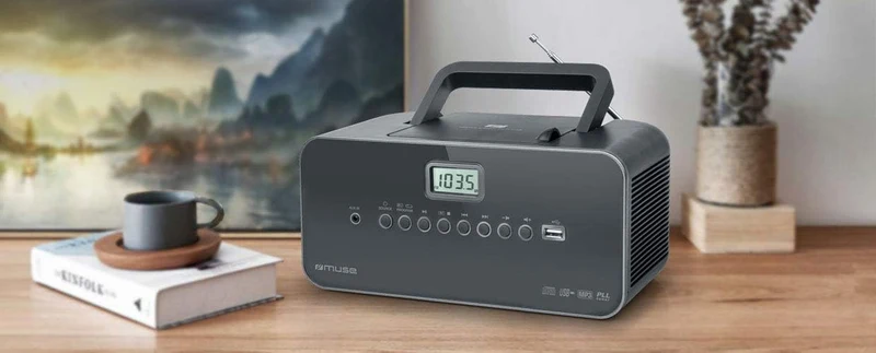 Muse M-28 DG CD-Radio tragbar, PLL UKW-Radio, MW-Tuner, Senderspeicher, USB, MP3-Wiedergabe, Netz- o