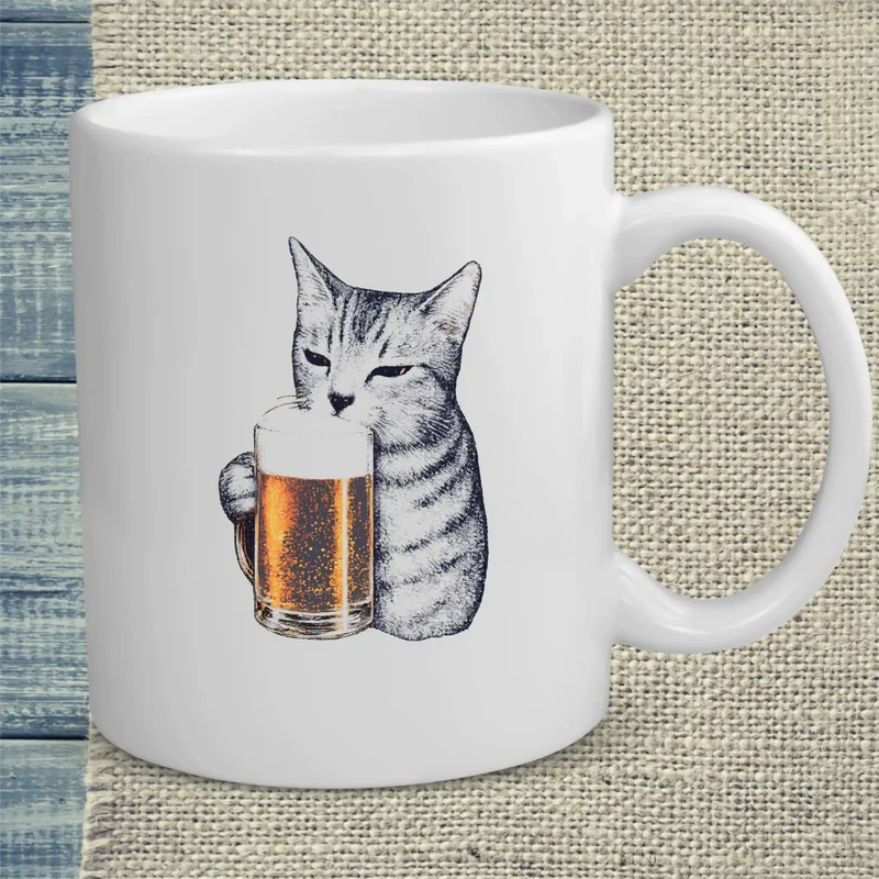 Katze trinkt Bier - Tasse