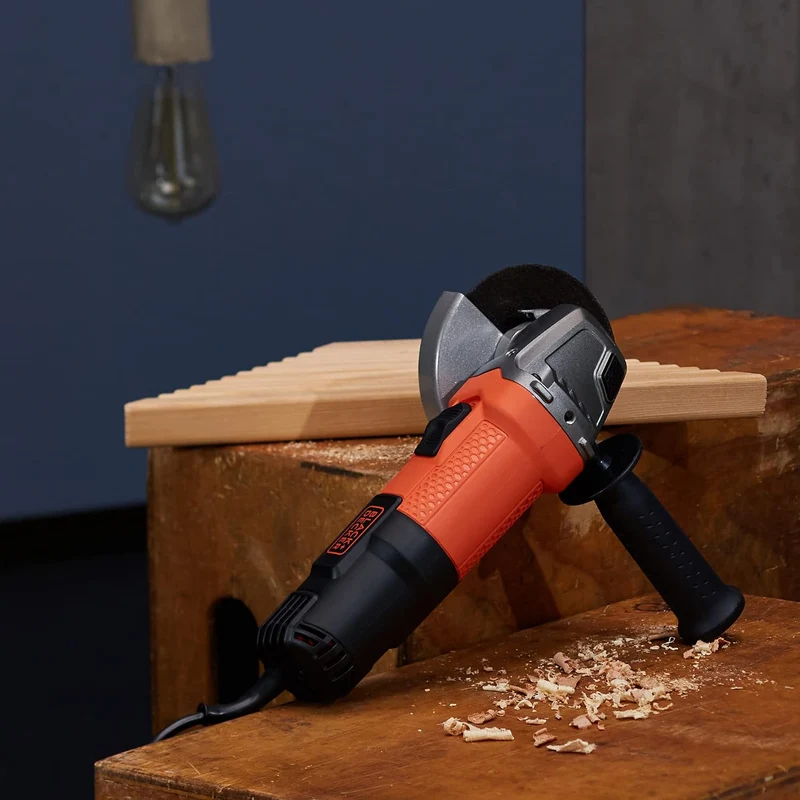 Black+Decker Winkelschleifer BEG110 (750 Watt, 115 mm, Scheiben-ø, mit 3-Positionen-Zusatzhandgriff,