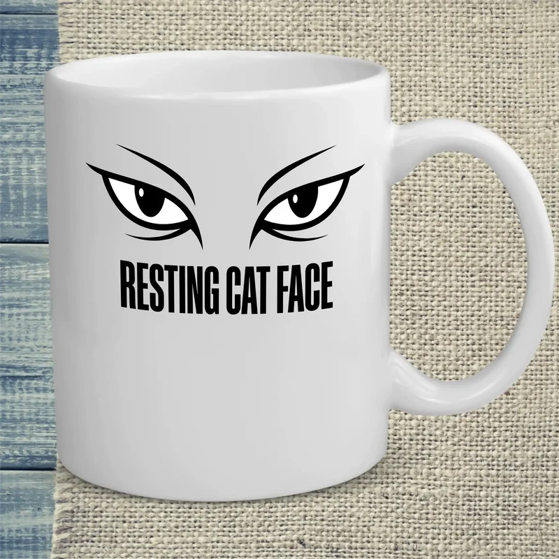 Resting Cat Face - Tasse