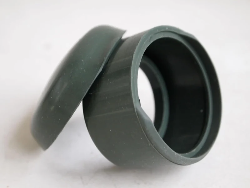 Generisch 1x Objektiv Gummi Schutzkappe für das BW 8x30 Fernglas Fero D16