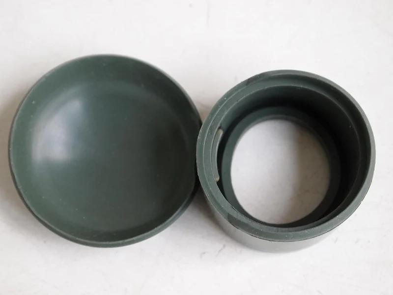 Generisch 1x Objektiv Gummi Schutzkappe für das BW 8x30 Fernglas Fero D16