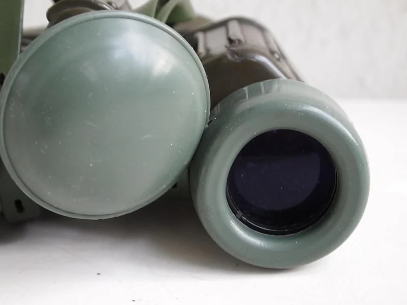 Generisch 1x Objektiv Gummi Schutzkappe für das BW 8x30 Fernglas Fero D16