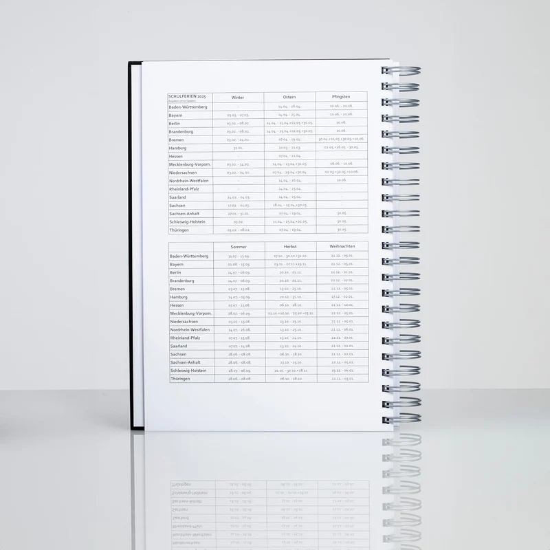 edition cumulus Kalender 2026/2027 DIN A4 – Dicker Tageskalender - BLACK - August 2026–August 2027,