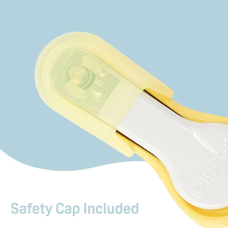 Pigeon Baby Nail Clipper with Splatter Proof Case for 9+ Months(Made in Japan)