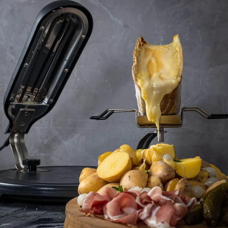Boska Raclette Quattro Schwarz/Raclette Grill/Extra lange Schnur/Geschmolzener Raclette Käse/Schweiz