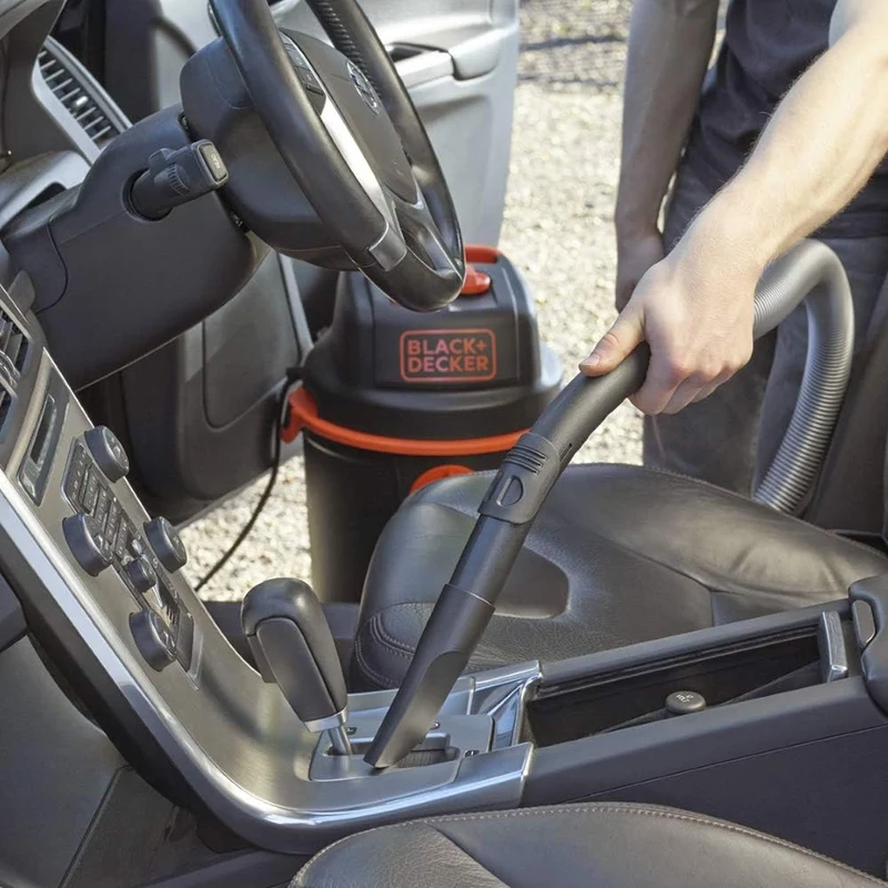 BLACK+DECKER Nass und Trockensauger BXVC30PDE mit Integrierte Steckdose für Elektrowerkzeug (1600 W,