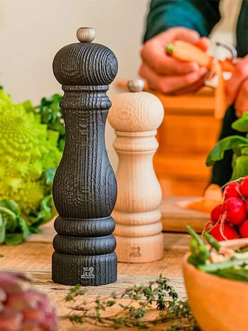 PEUGEOT - Pfeffermühle Paris Nature Black 12 cm + Schwarzer Bio-Pfeffer aus fairem Handel - Klassisc