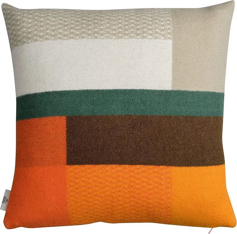 RØROS TWEED - Mikkel - Kissen aus norwegischer Lammwolle - Design von Kristine Five Melvær - Kissenm