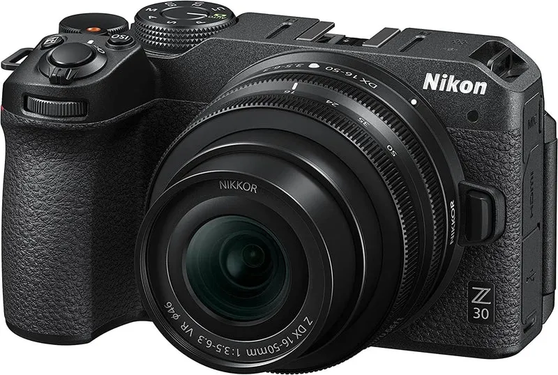 Nikon Z 30 Kit DX 16-50 mm 1:3.5-6.3 VR + DX 50-250 mm 1:4.5-6.3 VR (20,9 MP, 11 Bilder pro Sekunde,