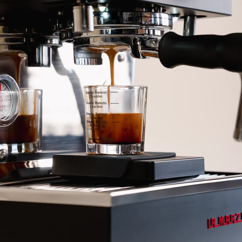 Espresso Shot Glas mit Einteilung