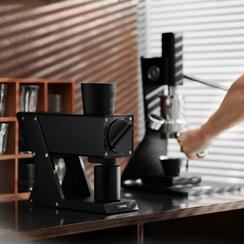 MHW-3BOMBER F74 Navigator Electric Coffee Grinder