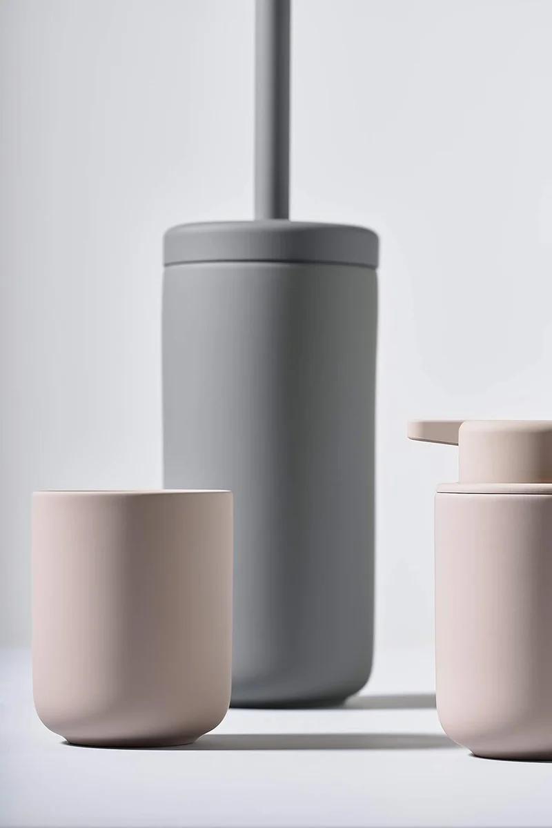 Zone Denmark Ume WC-Bürste/Toilettenbürste/WC-Garnitur, Steinzeug mit Soft Touch-Beschichtung, grau