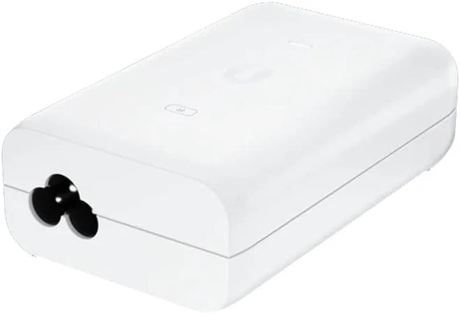 Kompakter PoE+ Injektor, der 30 W Leistung für Ihre Ubiquiti-Zugangspunkte und Kameras liefert