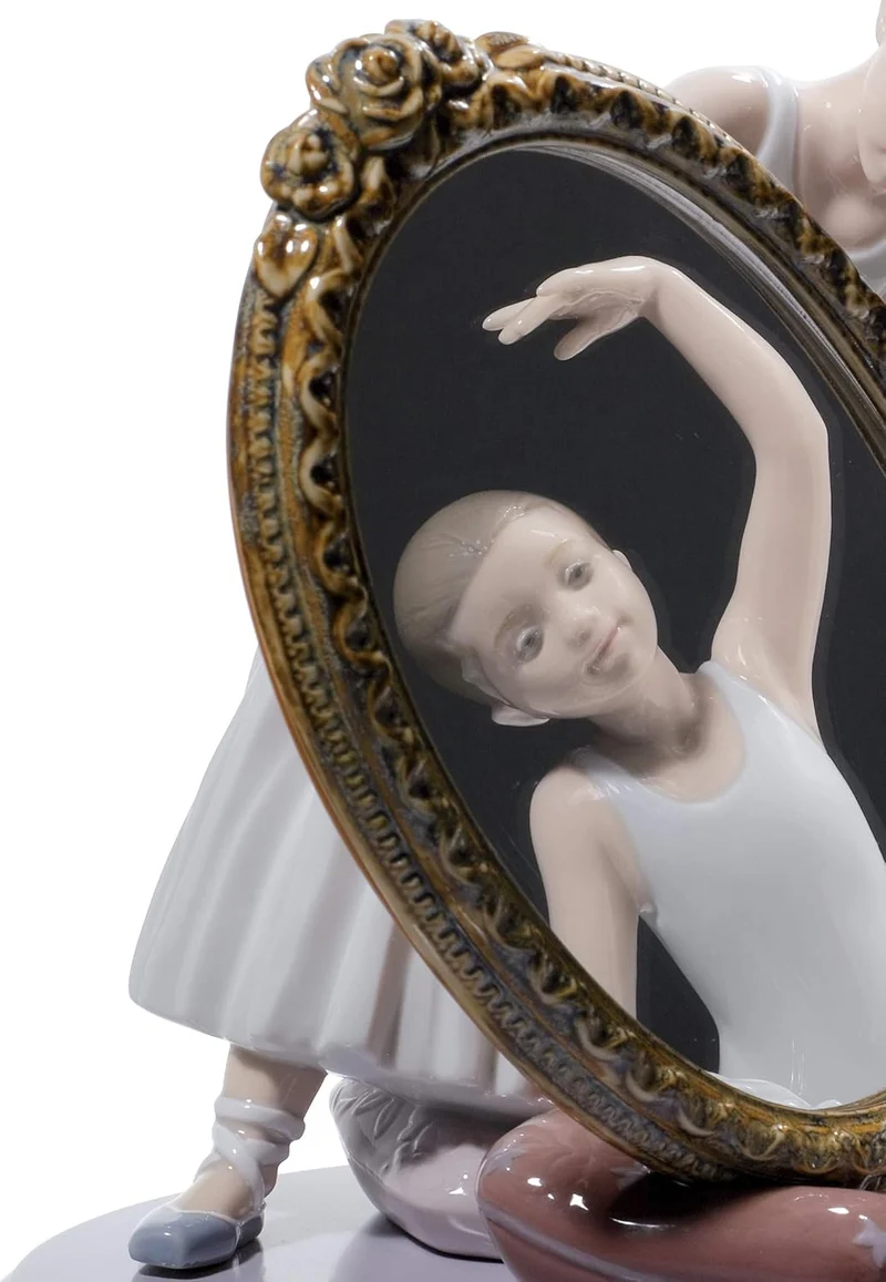 LLADRÓ Ballettmädchen-Figur Meine Perfekte Pose. Ballerina. Porzellan.