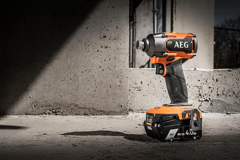 AEG 18 V Pro18V Brushless Akku-Kompakt-Schlagschrauber, BSS18C3B3-0, Drehmoment 350 Nm, ohne Akku u.