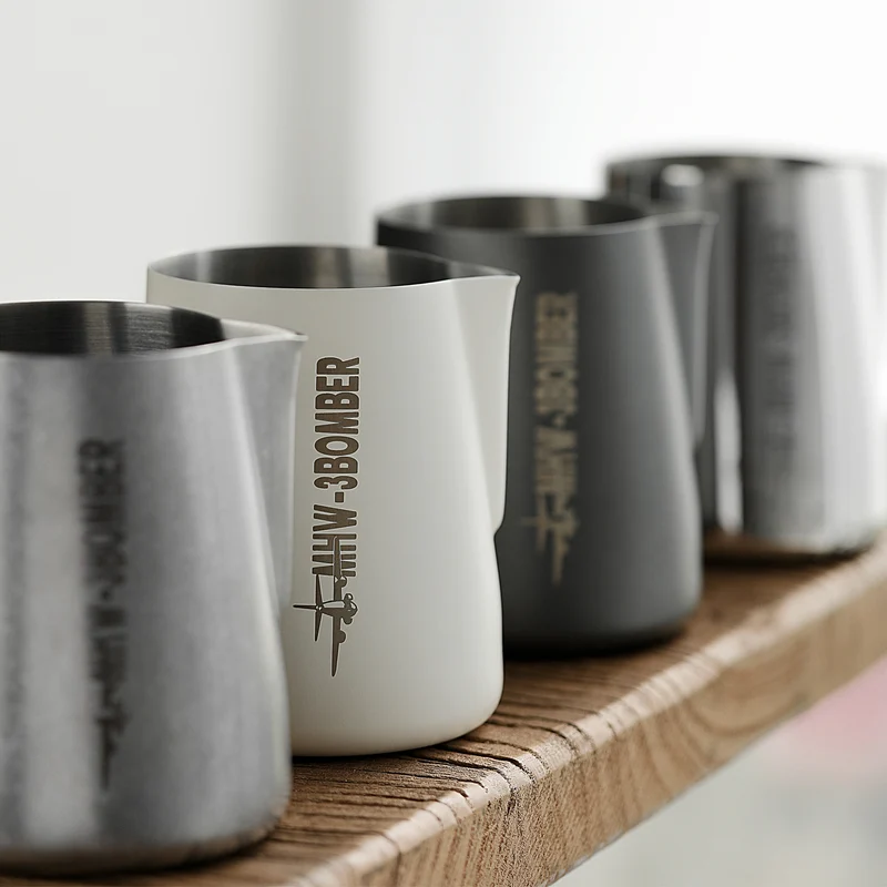 MHW-3BOMBER Milk Frothing Pitcher 3.0 Glossy Grey