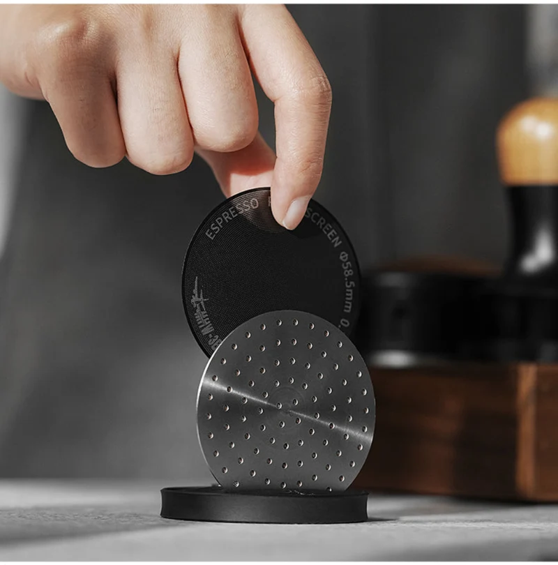 MHW-3BOMBER Espresso Puck Screen Titanium Plated Black 51/53.35 mm