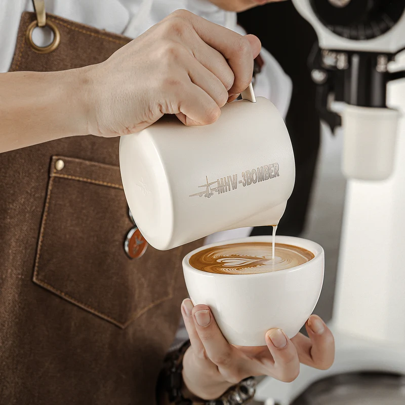 MHW-3BOMBER Latte Art Pitcher 5.0 White