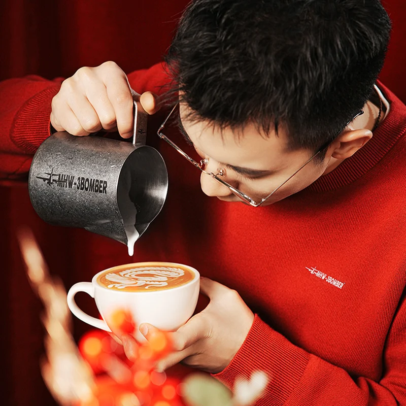MHW-3BOMBER Latte Art Pitcher 5.0 Silver Spot