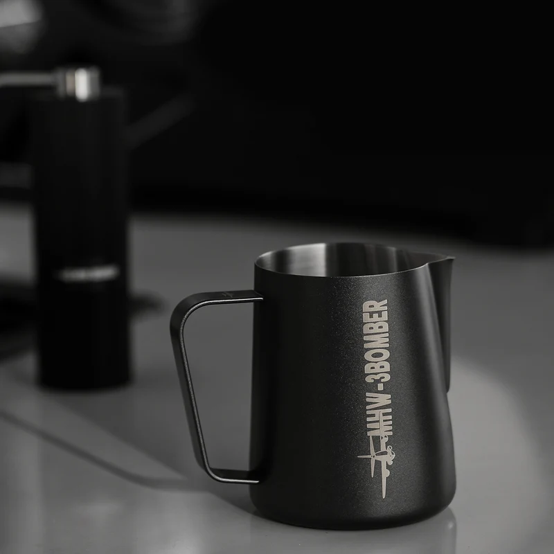 MHW-3BOMBER Milk Frothing Pitcher 3.0 Matte Black