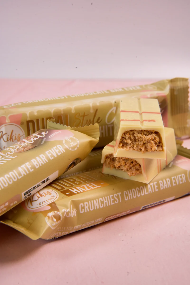 Kikis Dubai Style Bar White Chocolate - Hazel 🍫