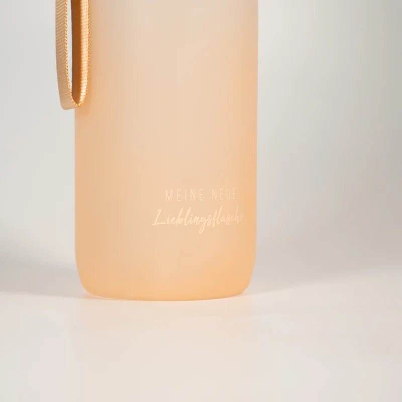 Kikis Tritan-Trinkflasche beige / Lieblingsflasche 900 ml