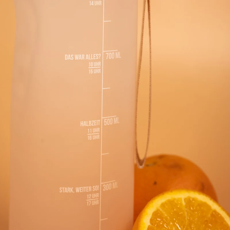 Kikis Tritan-Trinkflasche beige / Lieblingsflasche 900 ml