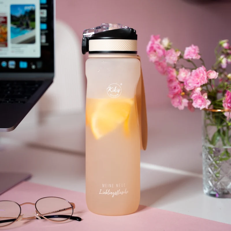 Kikis Tritan-Trinkflasche beige / Lieblingsflasche 900 ml