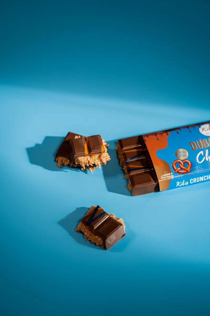 Kikis Dubai Style Chocolate - Caramel Pretzel 🍫