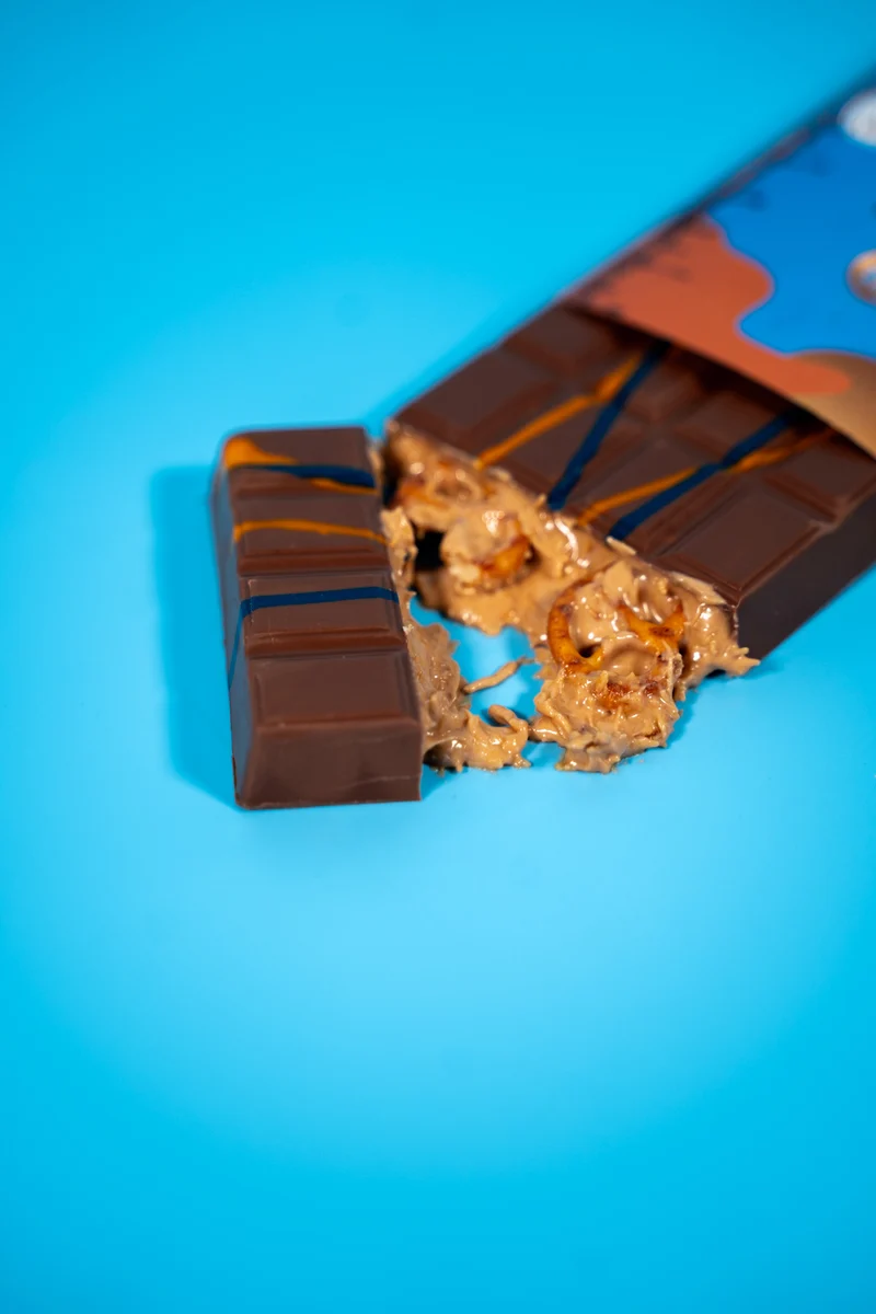 Kikis Dubai Style Chocolate - Caramel Pretzel 🍫