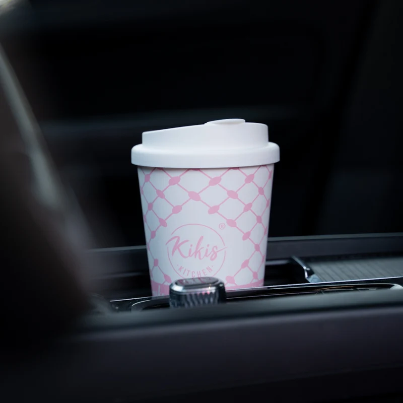 Kikis Coffee To Go Mehrweg Becher - Kufiye rosa/weiß