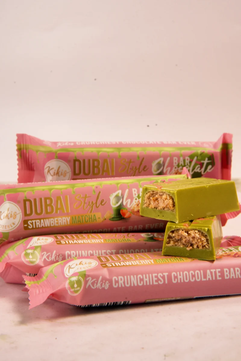 Kikis Dubai Style Bar Chocolate - Strawberry Matcha 🍫